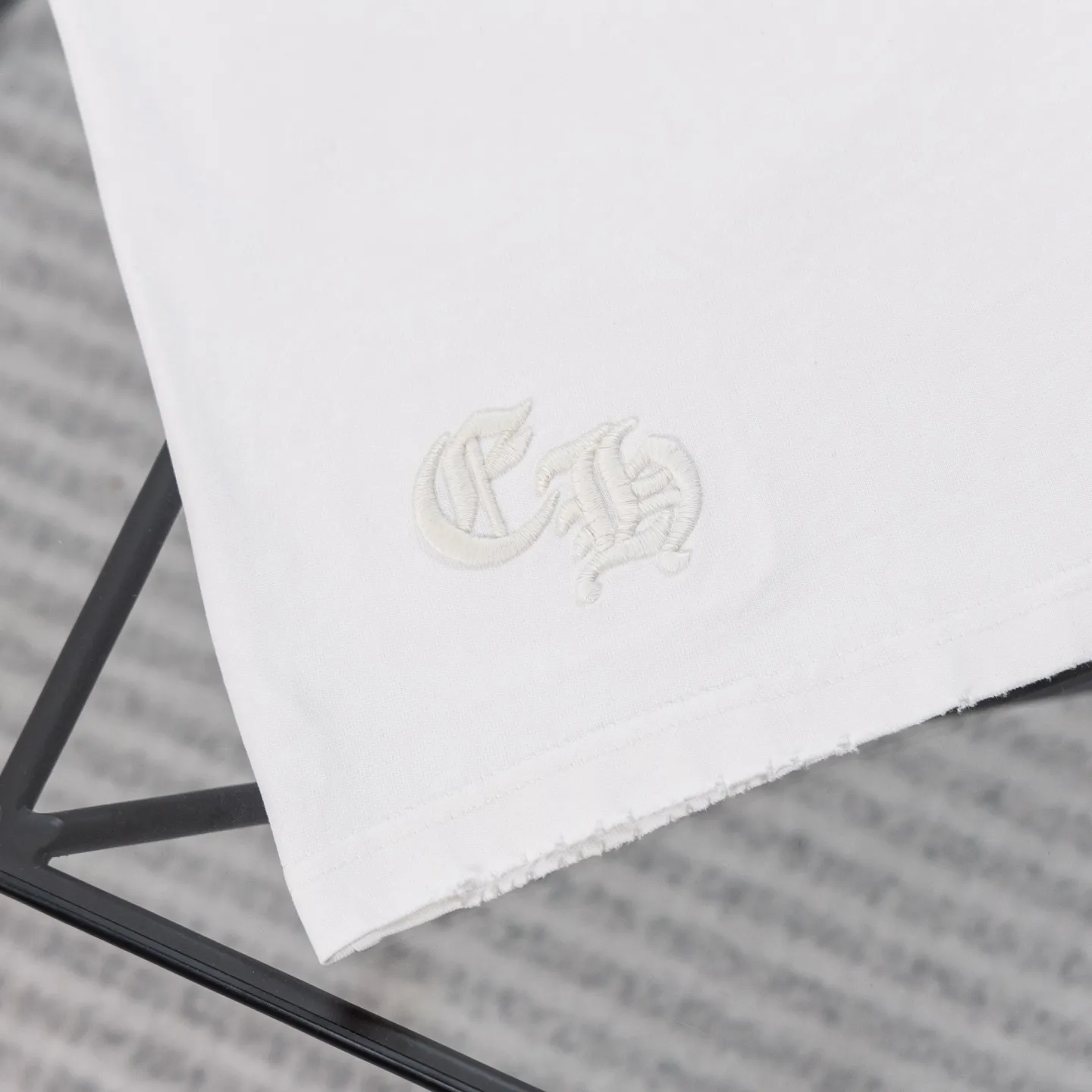 125 Chrome Hearts 26ss New Arrival T Quality Color Change ！ ， ， 。 ， CH ， Black White， ， 。 Classic ， 。 ， ， Same Style， ， 。 Size：S—XL ：Black White